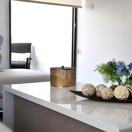 Zenobia Luxury City/beach Apts No.1