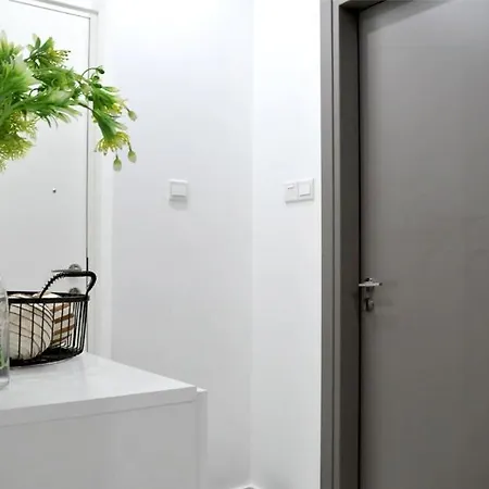 Zenobia Luxury City/beach Apts No.1